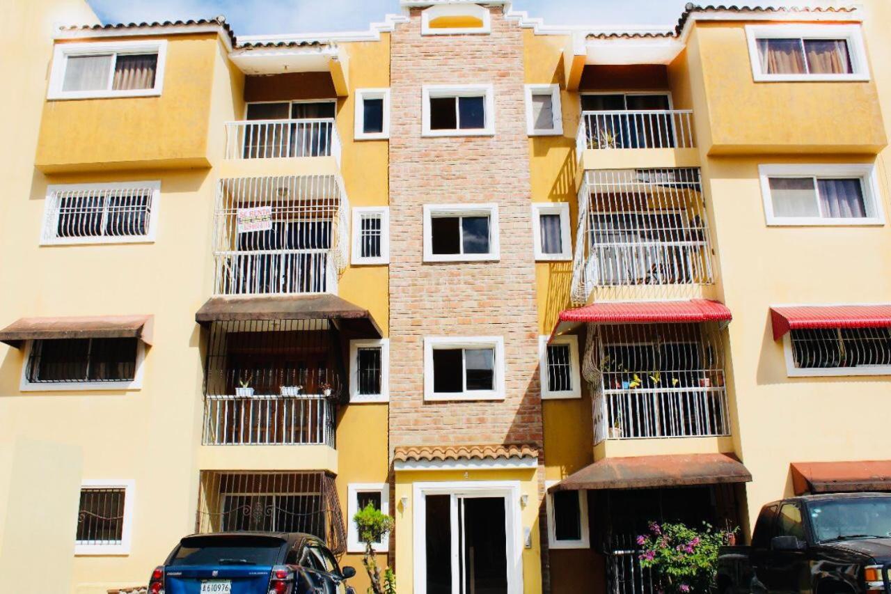 Apartamento Los Rieles Santiago De Los Caballeros Exterior photo